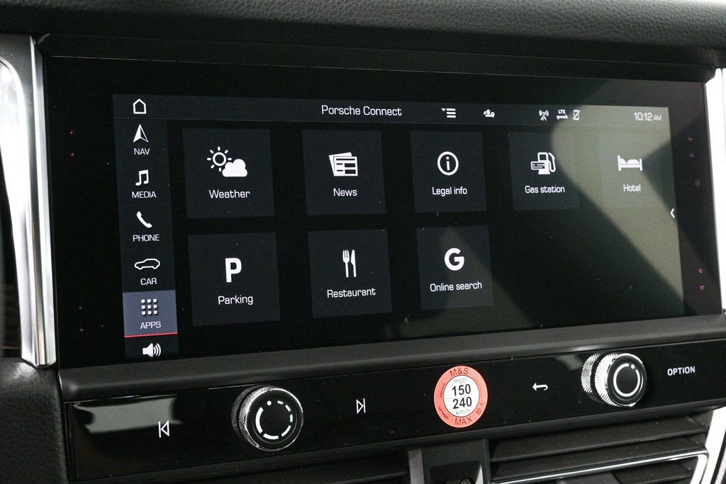 Certified 2026 Porsche Macan image 15