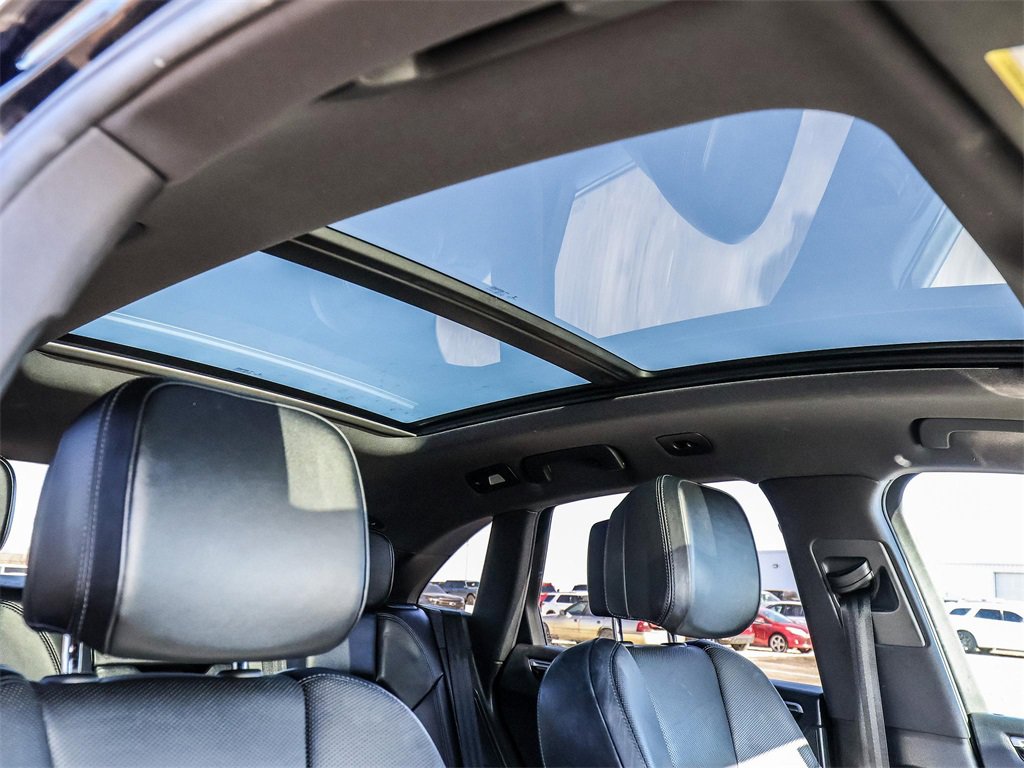 Used 2018 Porsche Macan Base image 16