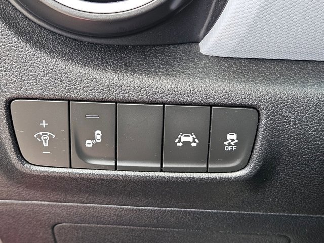 Used 2019 Hyundai Kona SEL FWD image 11