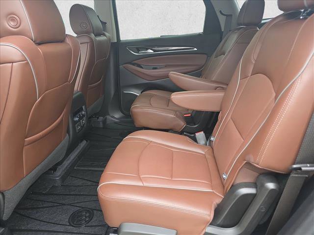 Used 2021 Buick Enclave Avenir w/ Avenir Technology Package FWD image 18