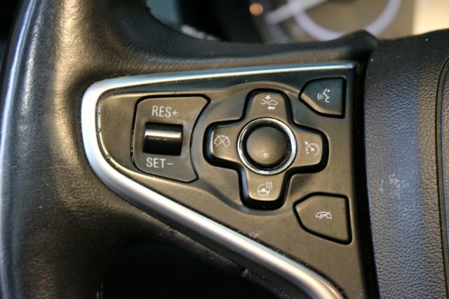 Used 2017 Buick Regal Premium w/ Driver Confidence Package #1 FWD image 19