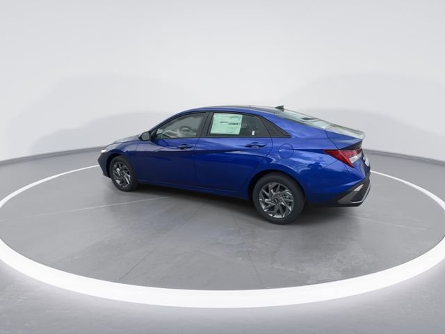 New 2026 Hyundai Elantra Hybrid FWD image 6