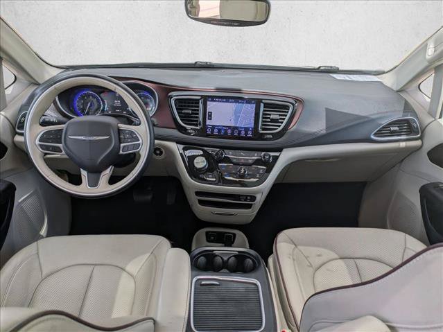 Used 2020 Chrysler Pacifica Limited FWD image 18