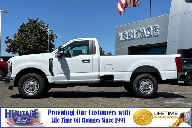 Used 2025 Ford F250 XL w/ XL Chrome Package image 7
