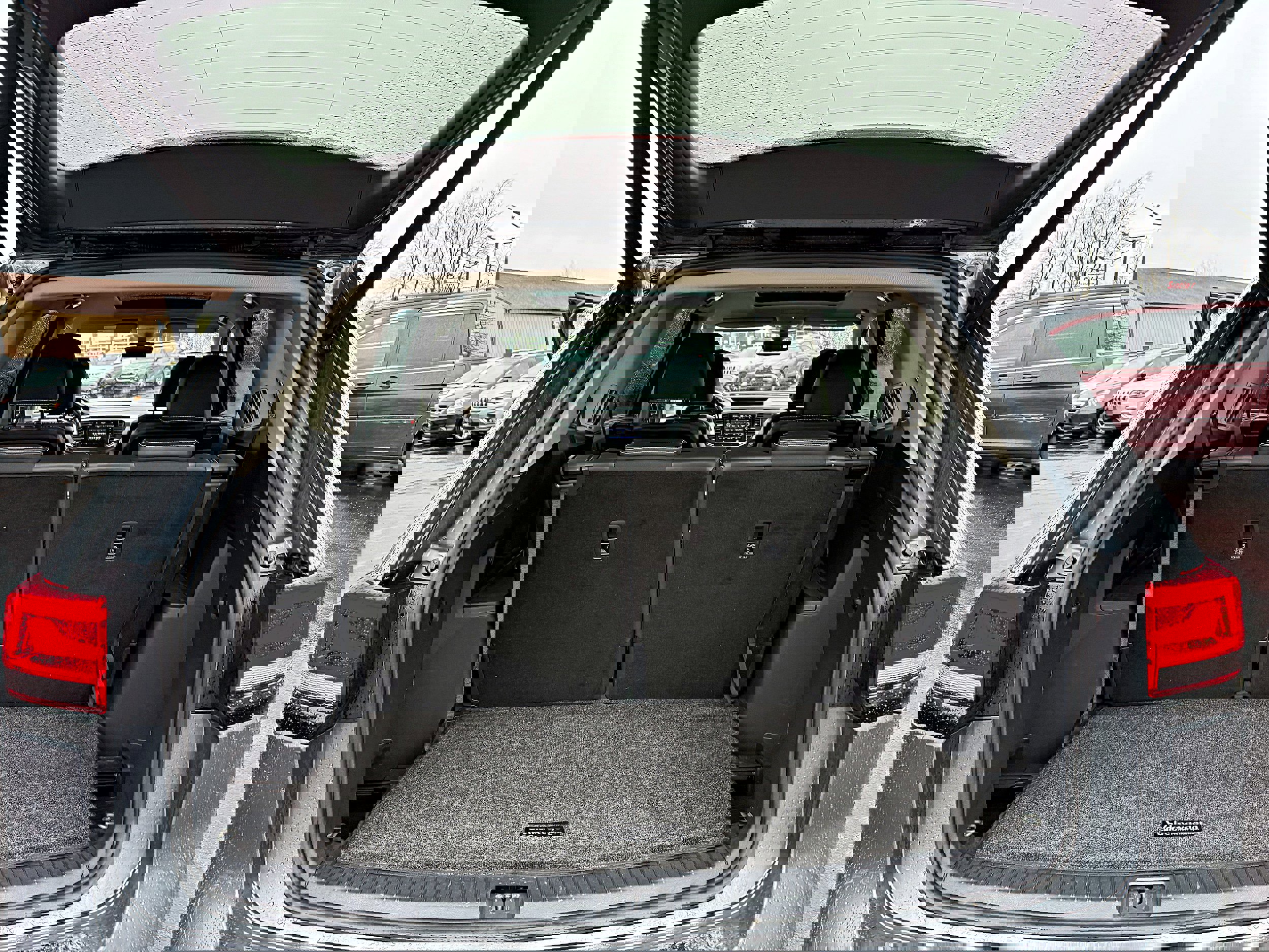 Used 2023 Volkswagen Atlas SEL R-Line image 22