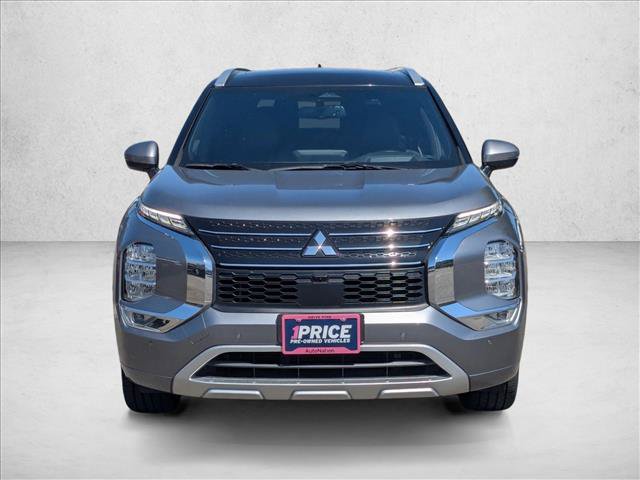 Used 2023 Mitsubishi Outlander SEL FWD image 2