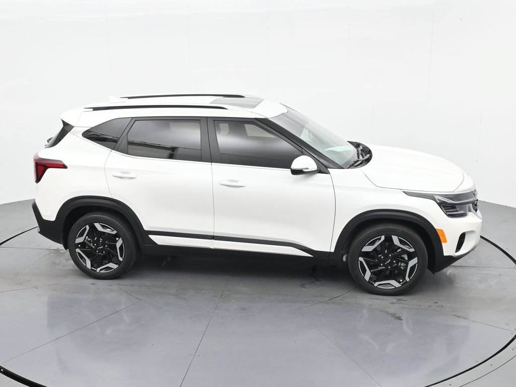 Used 2024 Kia Seltos SX w/ SX Sunroof Package AWD/4WD image 24