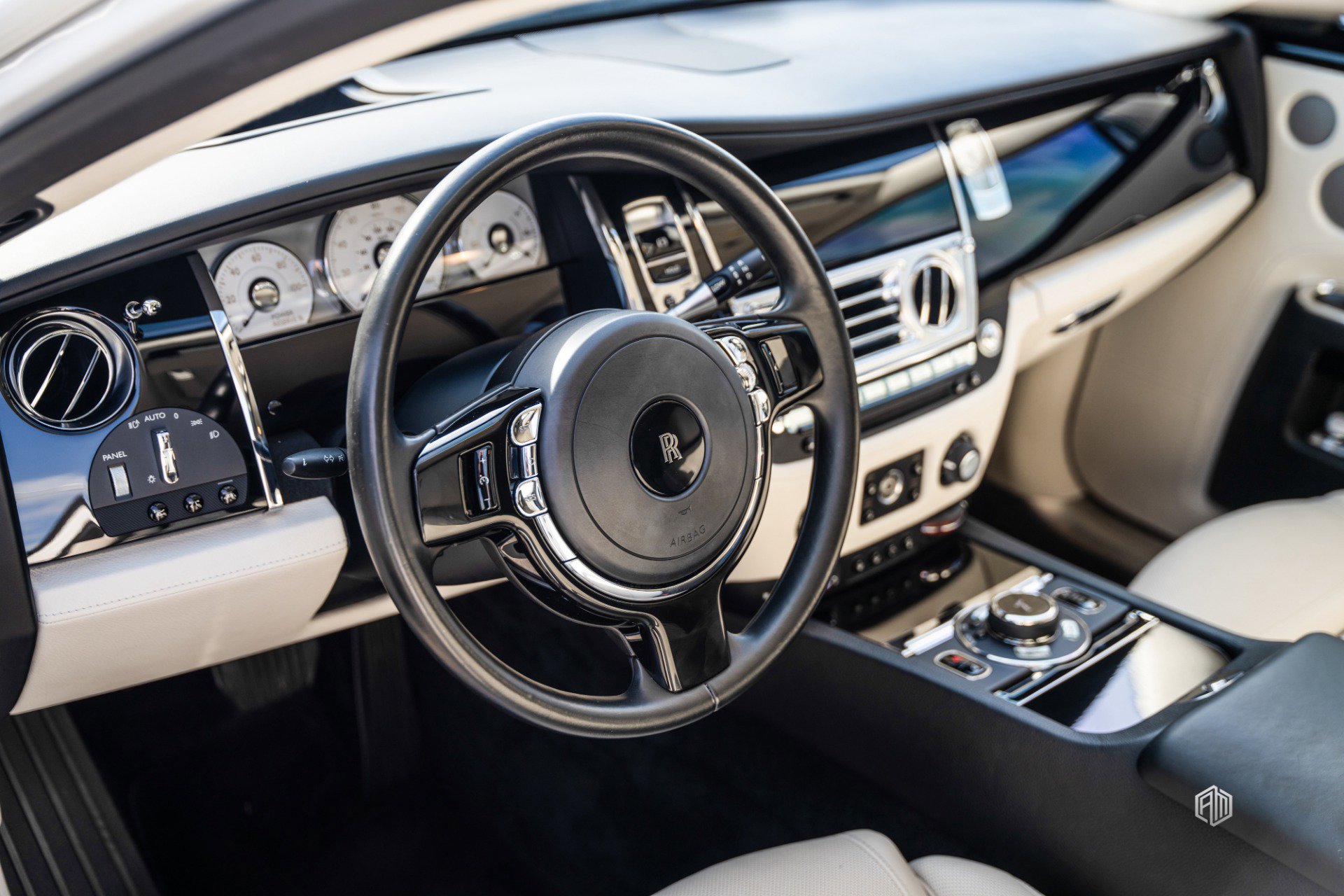 Used 2016 Rolls-Royce Ghost image 20
