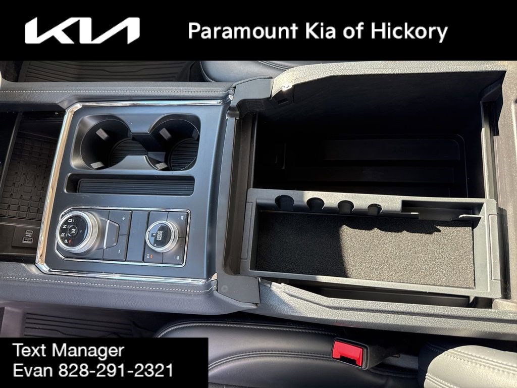 Used 2024 Ford Expedition Max XLT image 31