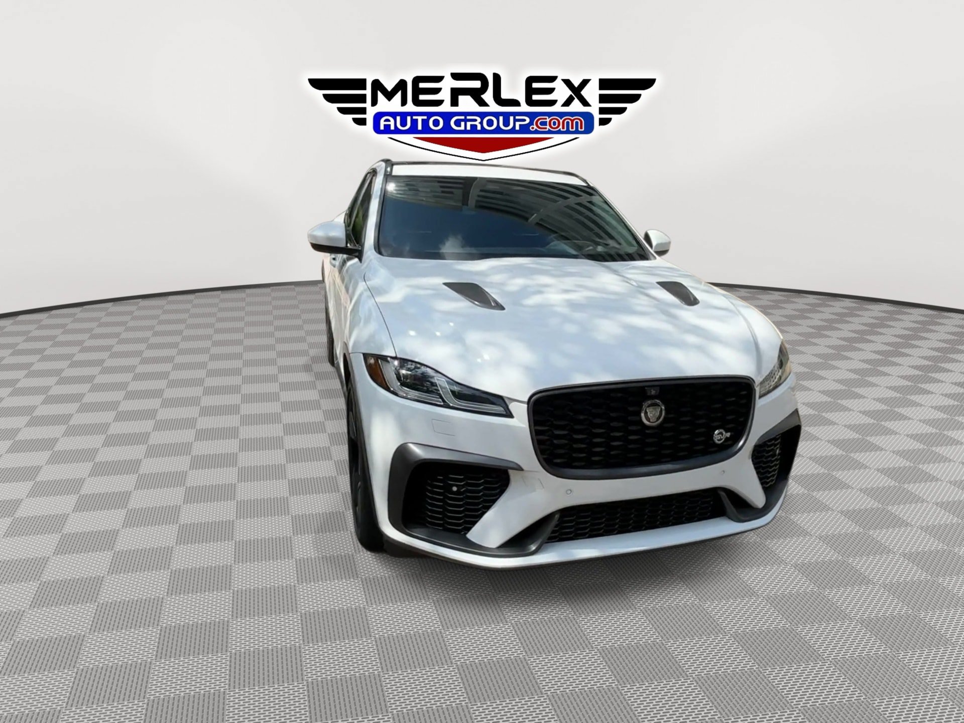 Used 2021 Jaguar F-PACE SVR AWD/4WD image 2