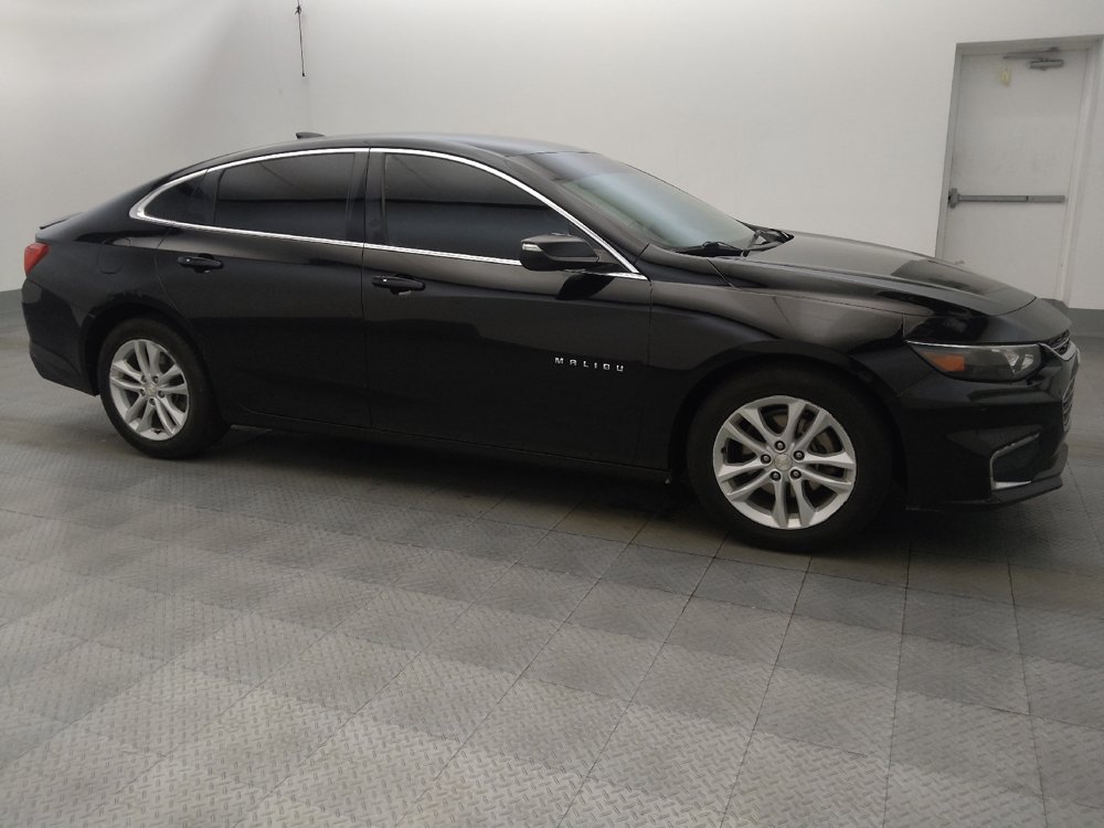 Used 2017 Chevrolet Malibu LT w/ Leather Package FWD image 11