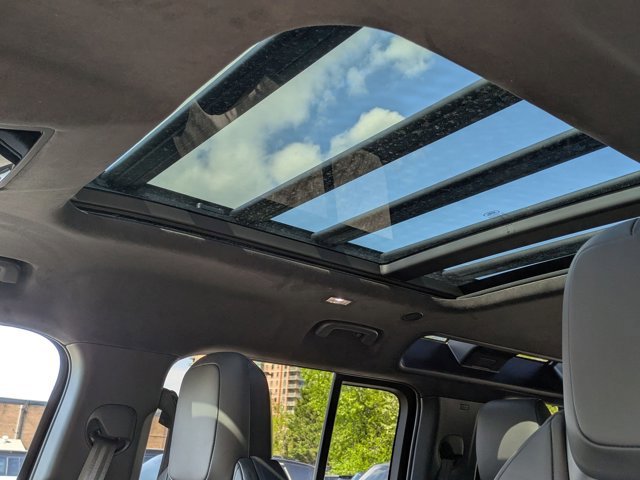 New 2026 Land Rover Defender 110 OCTA image 15