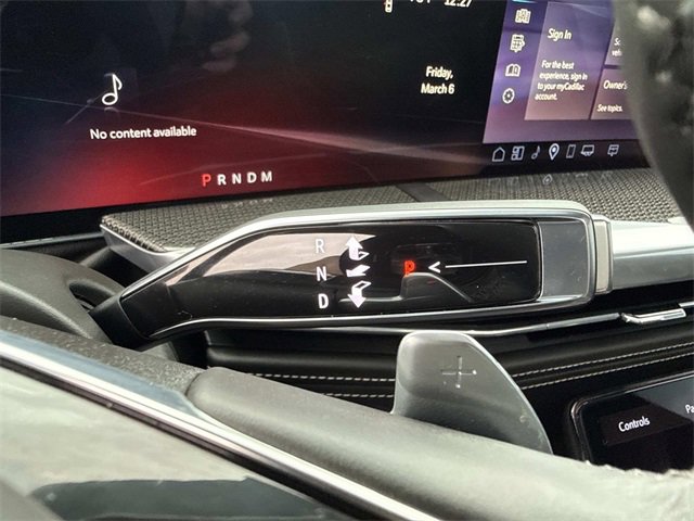 Certified 2025 Cadillac Escalade ESV V image 29