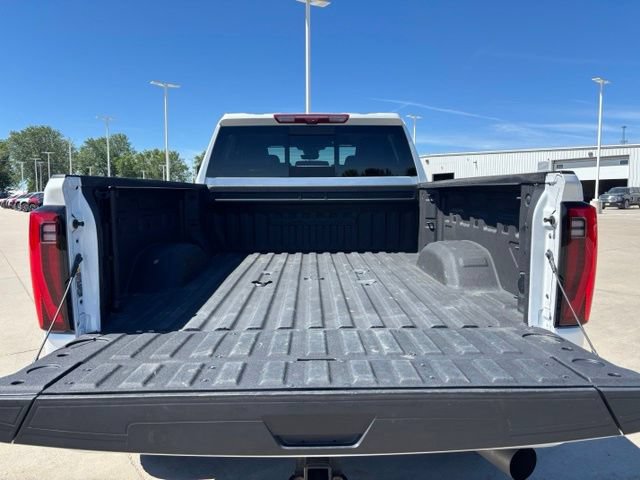 Certified 2024 GMC Sierra 3500 Denali Ultimate AWD/4WD image 5