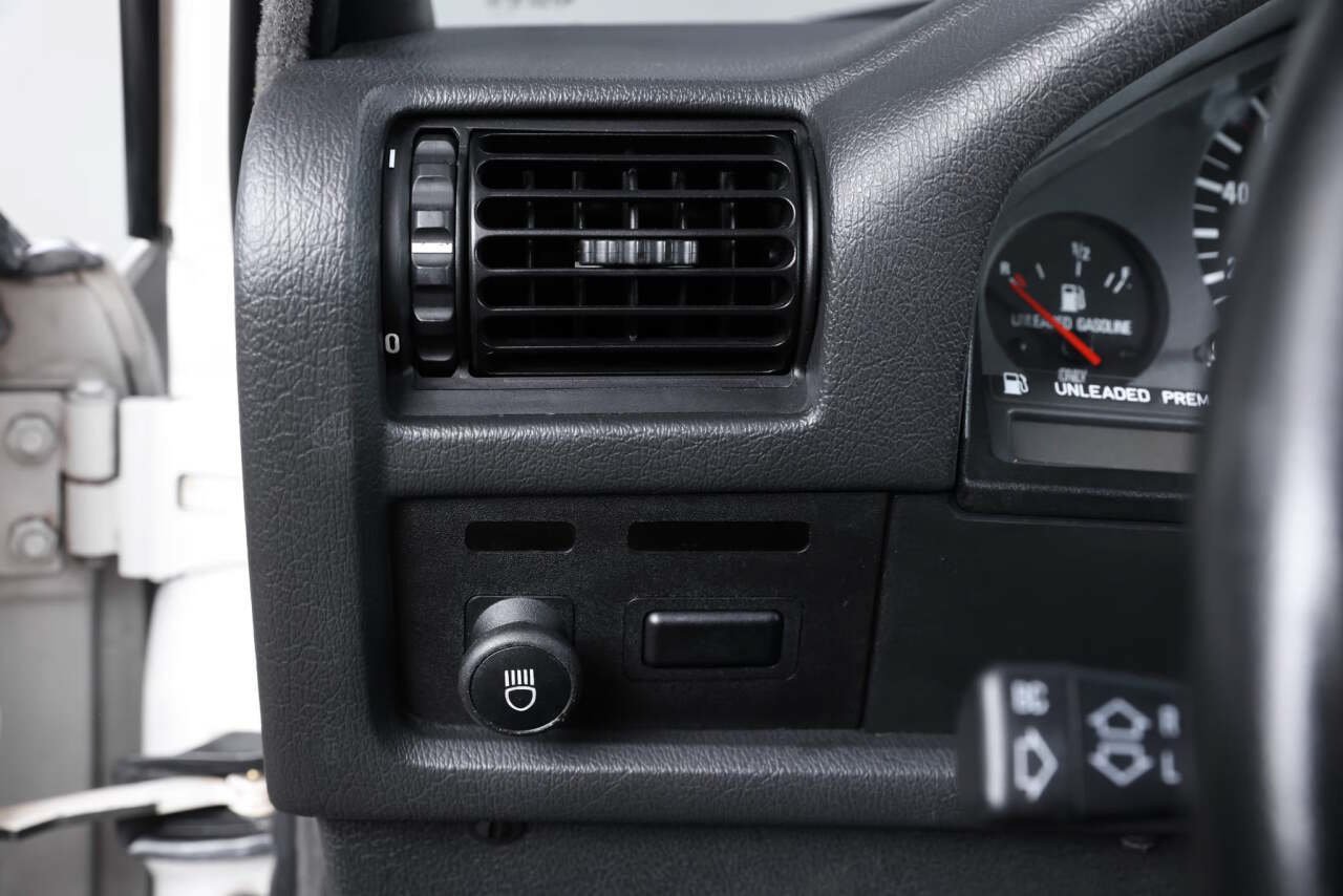 Used 1988 BMW M3 Coupe RWD image 51
