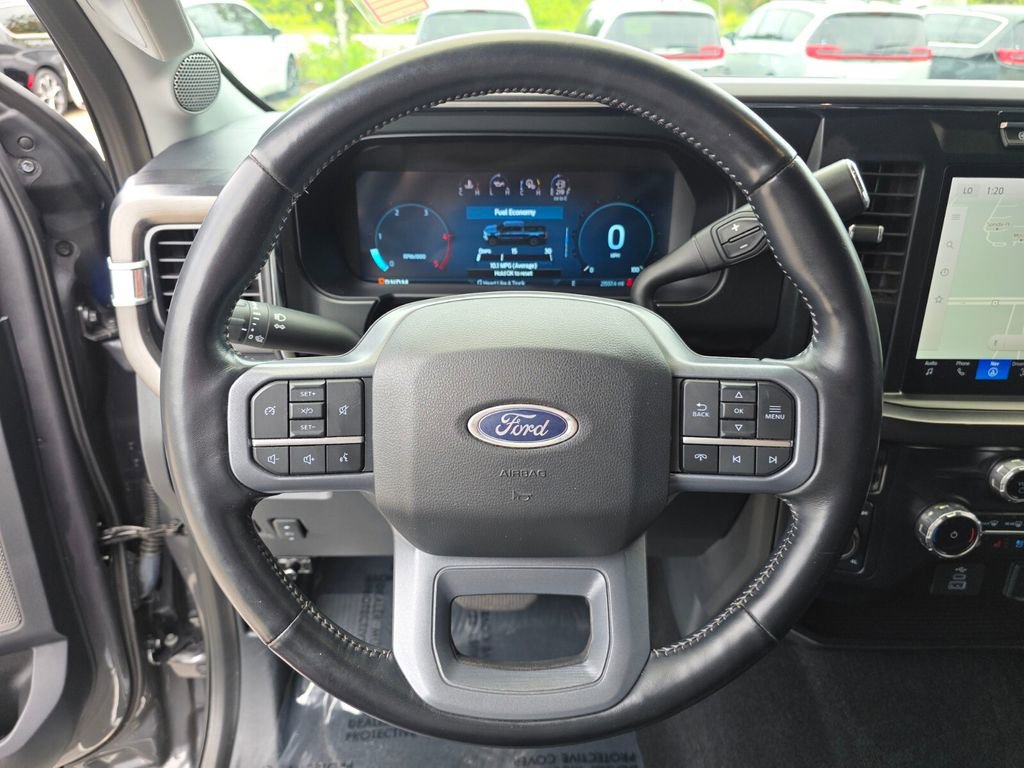 Used 2023 Ford F350 Lariat AWD/4WD image 31