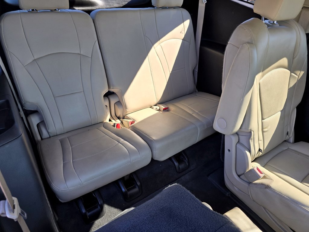 Used 2019 Buick Enclave Essence AWD/4WD image 20