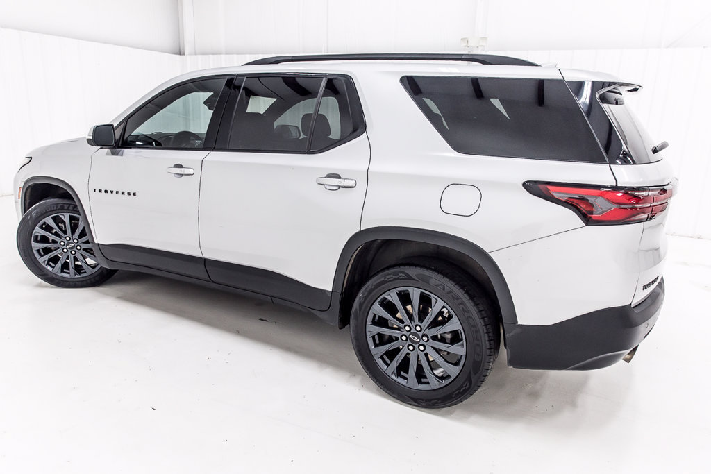 Used 2022 Chevrolet Traverse RS FWD image 4