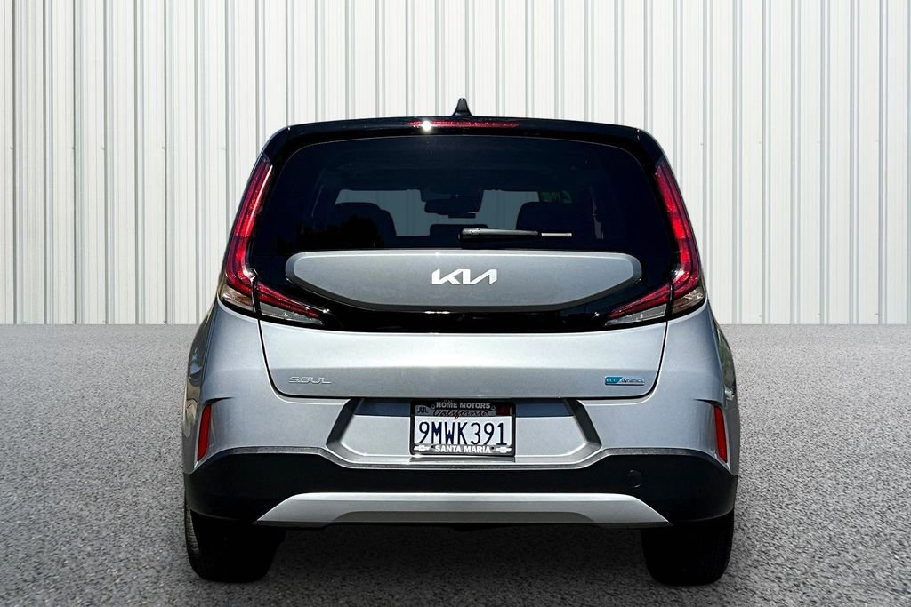 Used 2024 Kia Soul EX image 23