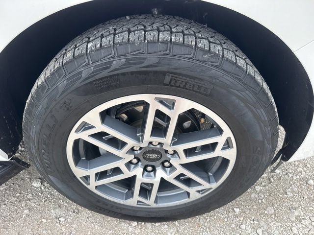 Used 2025 Ford Expedition Active AWD/4WD image 31