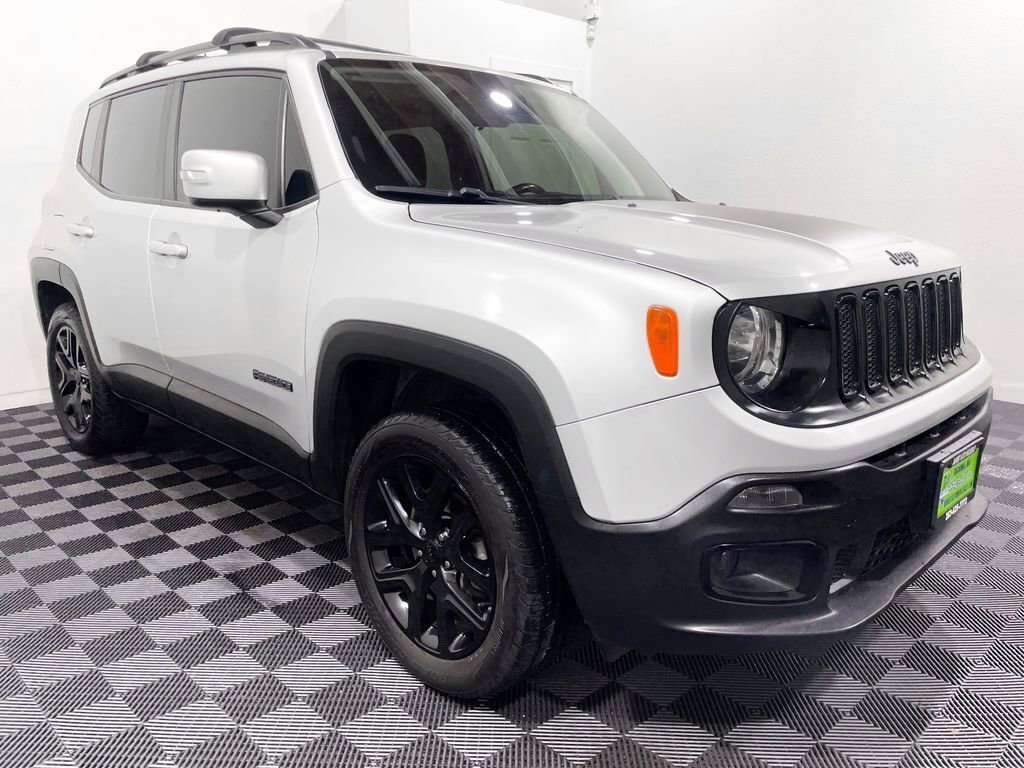 Used 2018 Jeep Renegade Altitude image 3