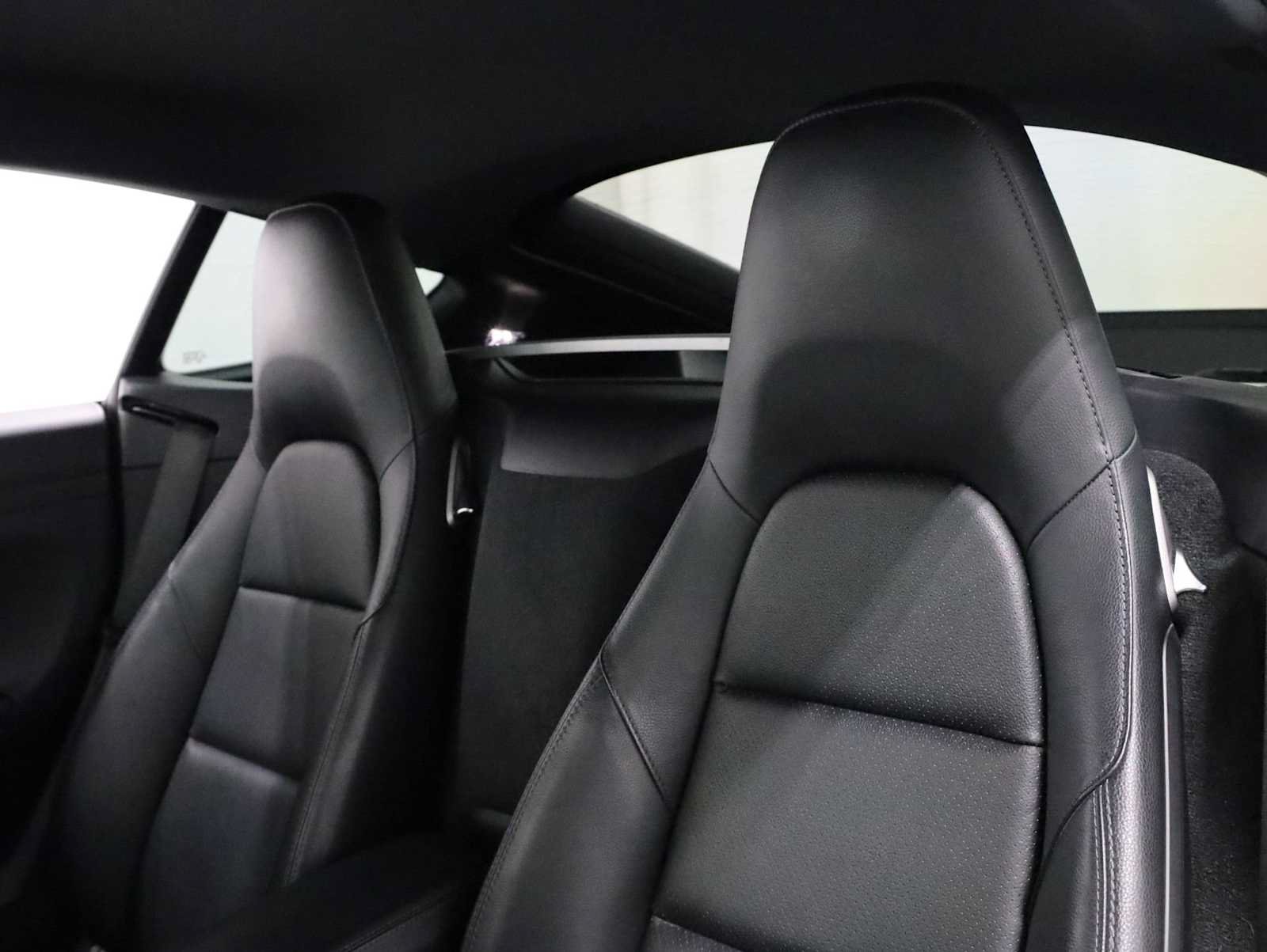 Used 2018 Porsche 718 Cayman S RWD image 18