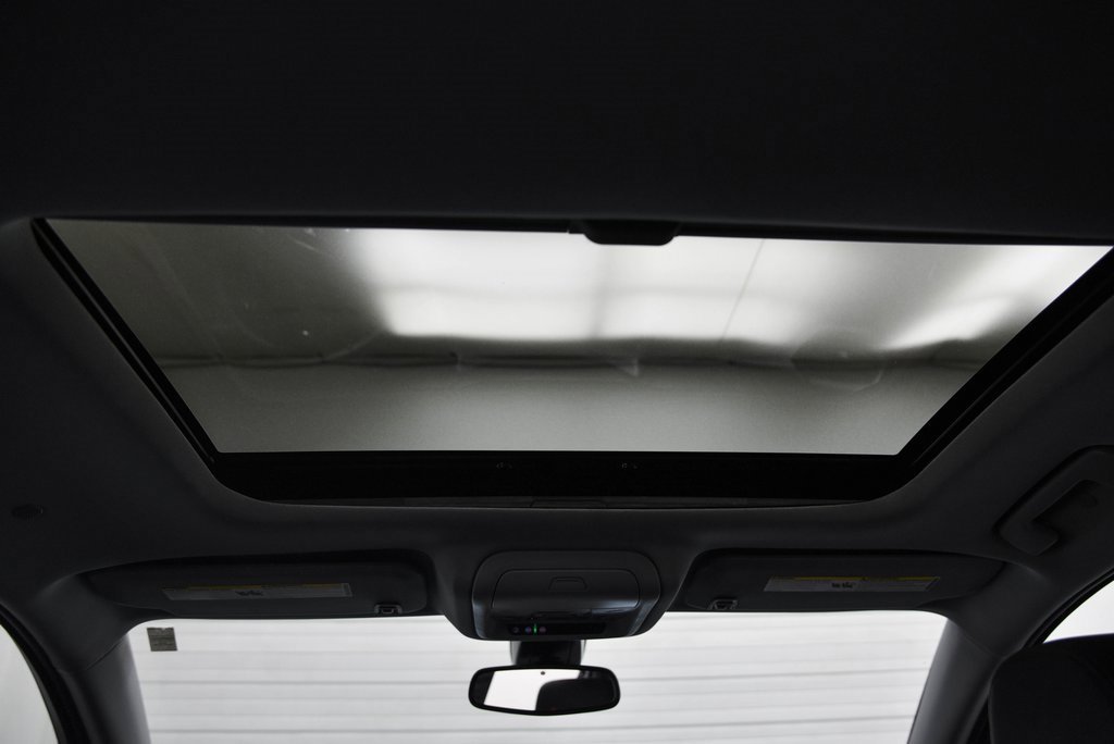 Used 2023 GMC Acadia AT4 image 23