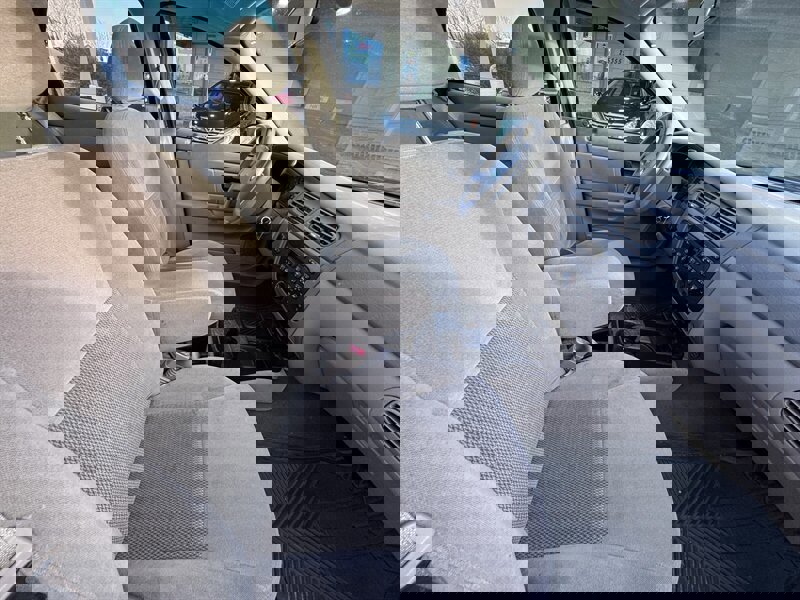 Used 2004 Ford Taurus SE image 15