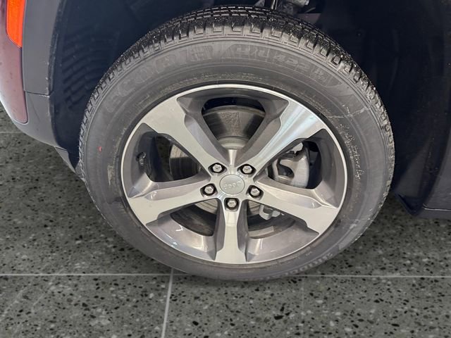 New 2026 Jeep Grand Cherokee L Limited image 24