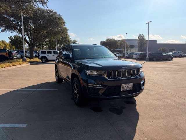 Used 2023 Jeep Grand Cherokee Limited AWD/4WD image 1
