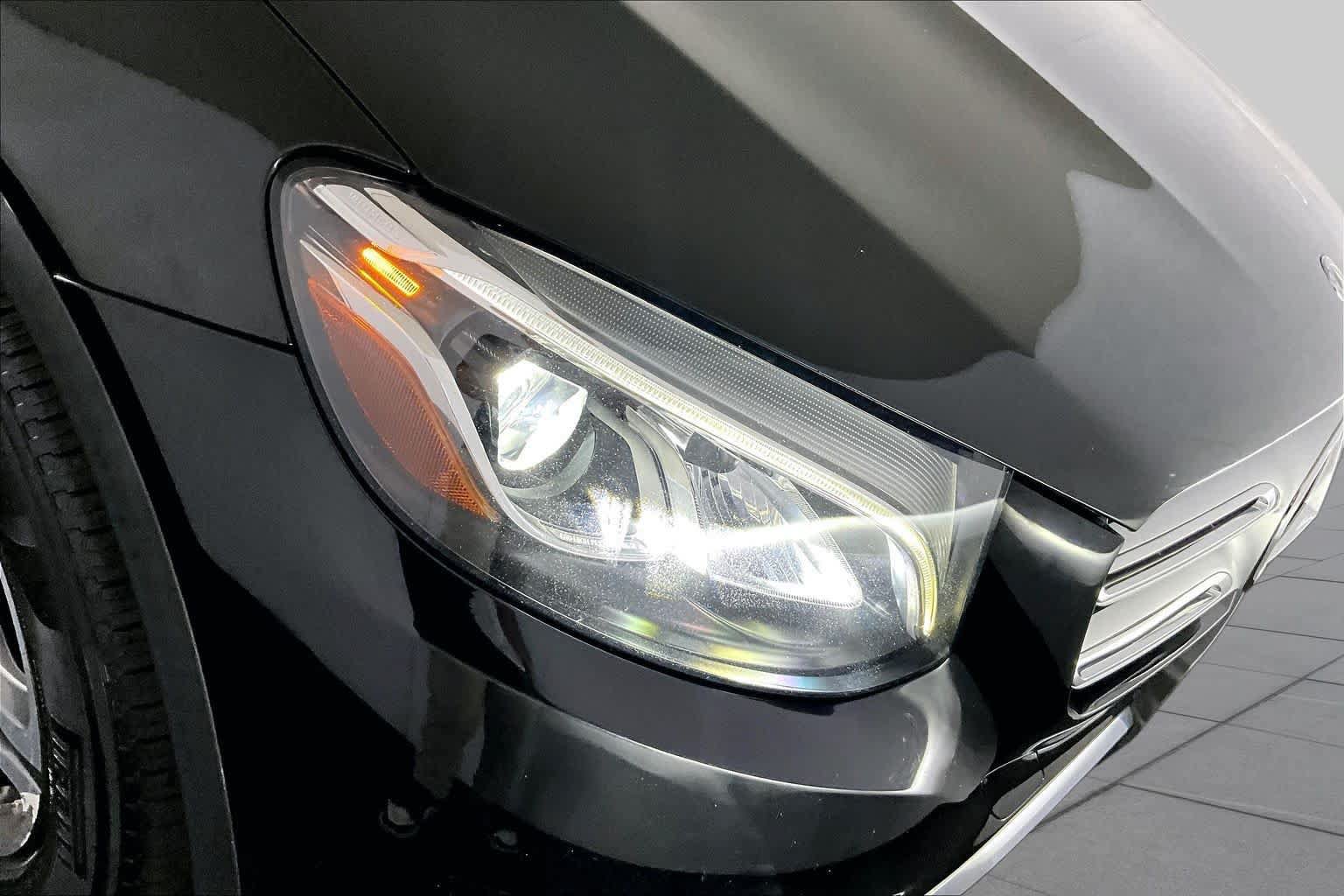 Certified 2019 Mercedes-Benz GLC 300 4MATIC image 27