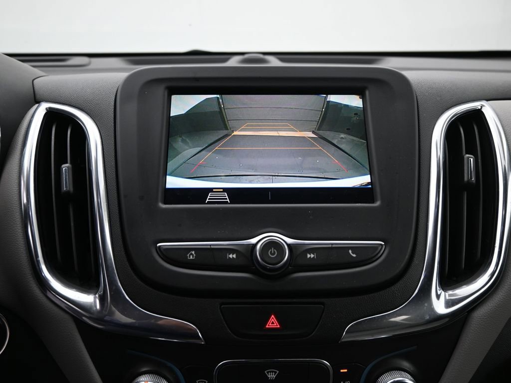 Used 2021 Chevrolet Equinox LS image 11