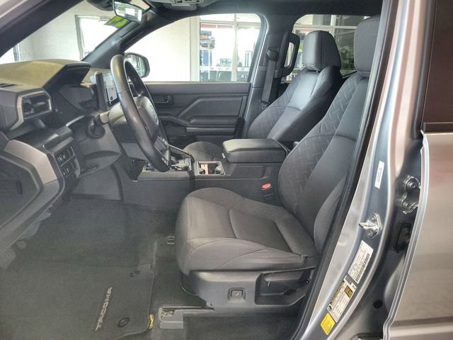 Certified 2024 Toyota Tacoma SR5 AWD/4WD image 12