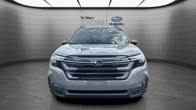 Used 2025 Subaru Forester Limited AWD/4WD image 12