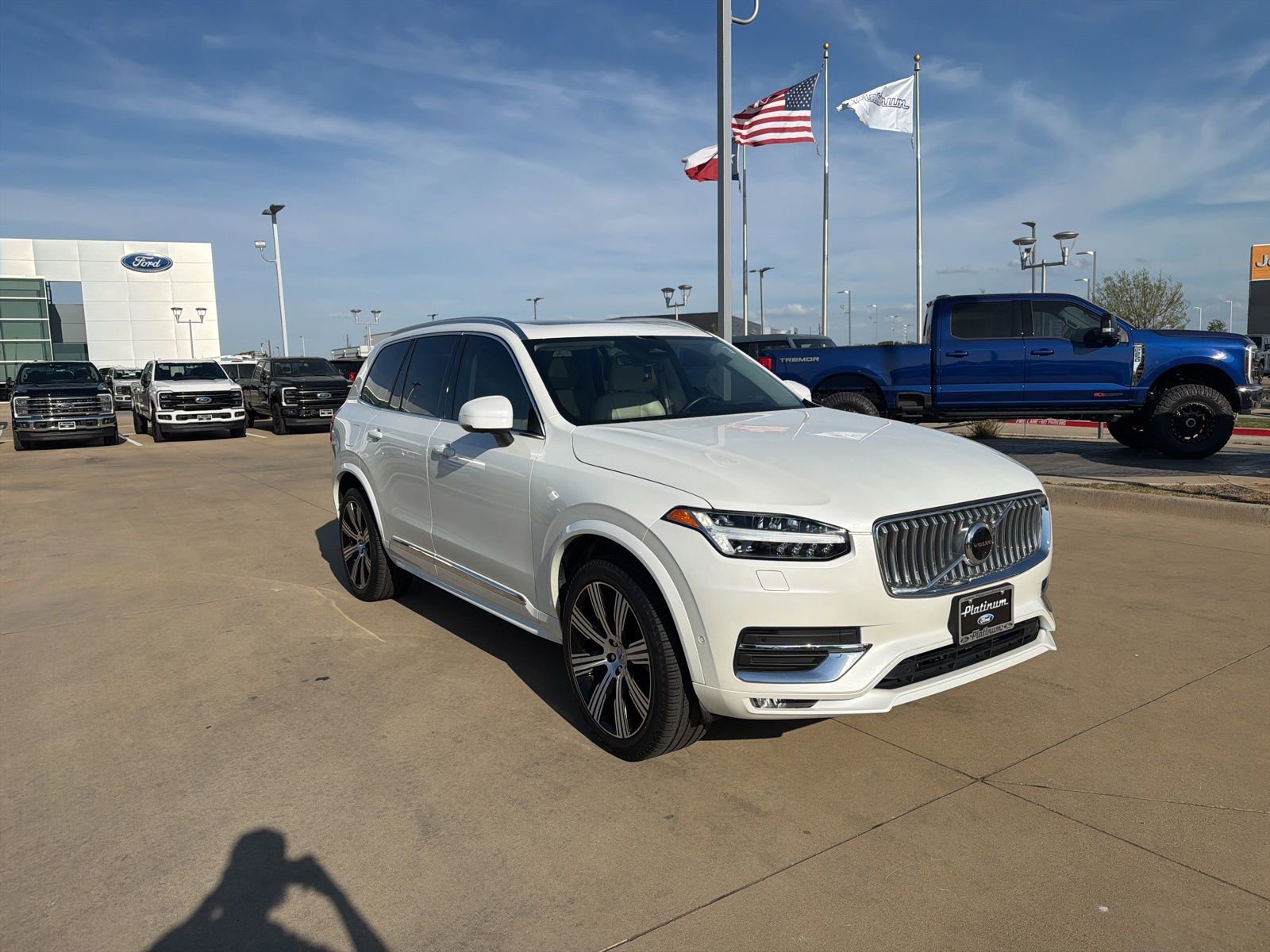 Used 2023 Volvo XC90 B6 Ultimate w/ Protection Package Premier AWD/4WD image 8