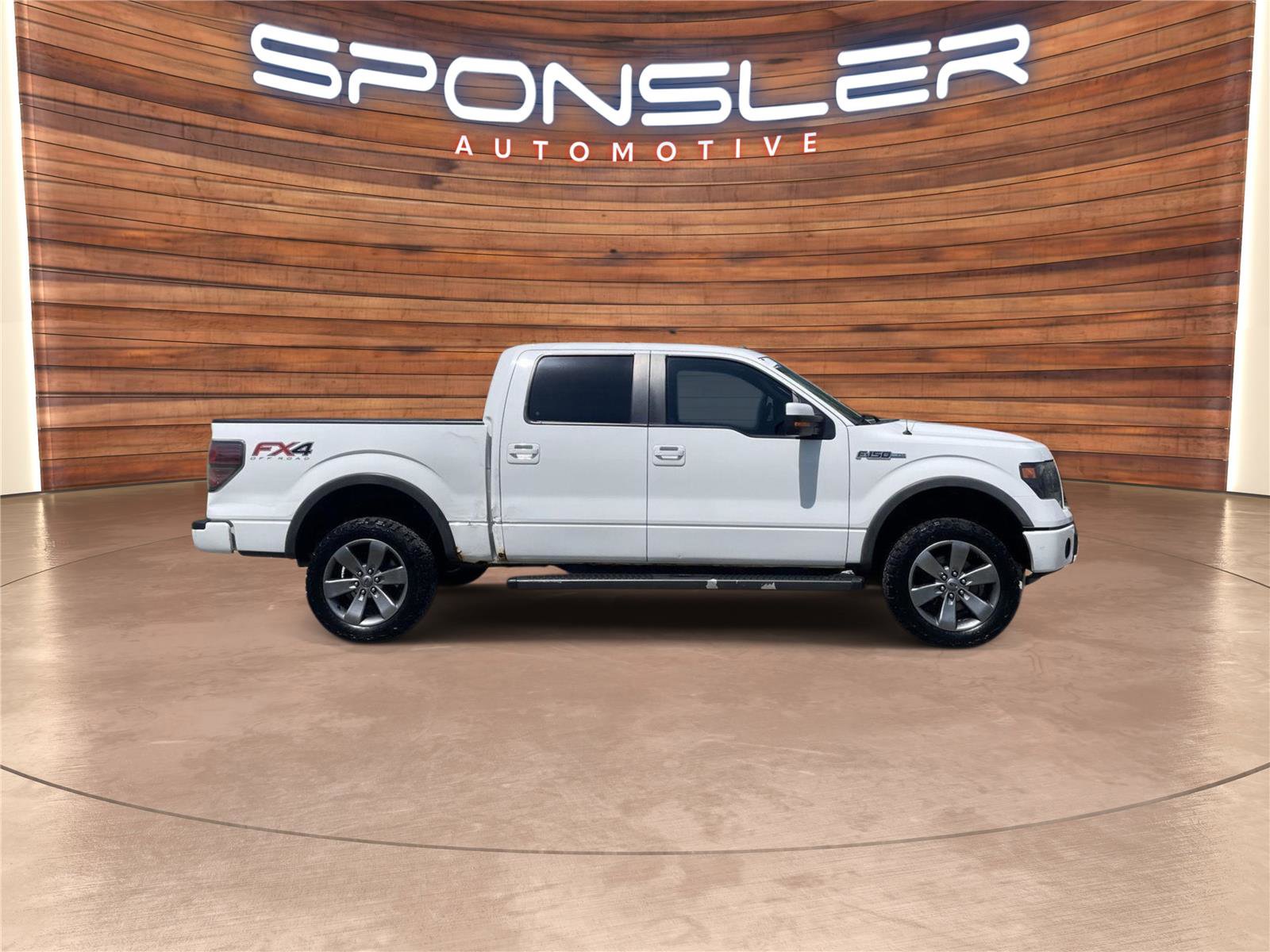 Used 2014 Ford F150 FX4 w/ Equipment Group 402A Luxury AWD/4WD image 8