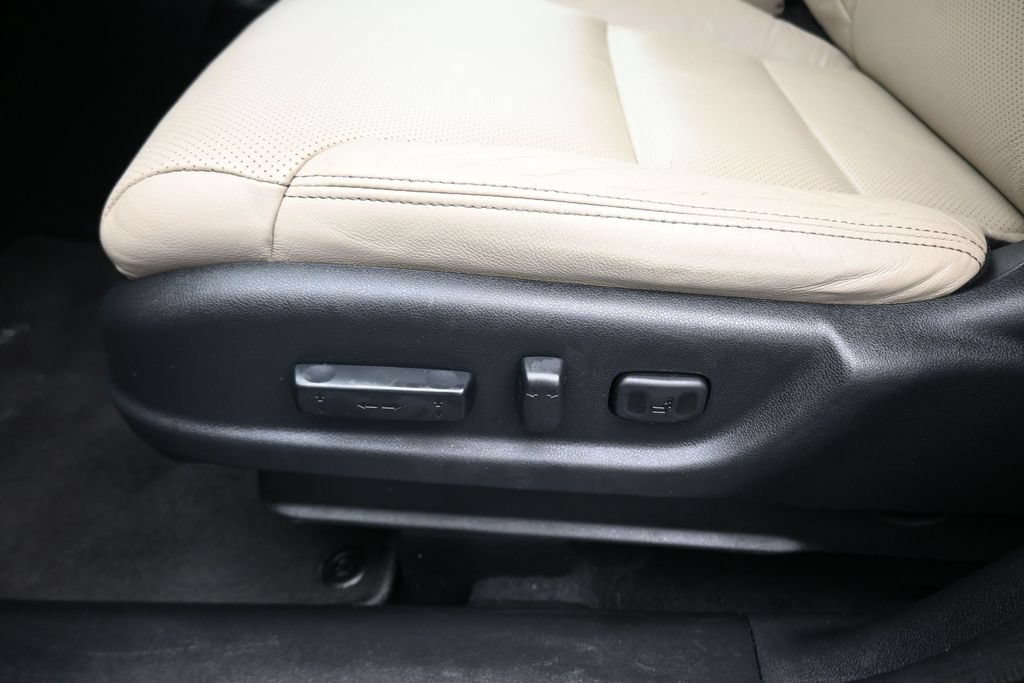 Used 2016 Honda CR-V EX-L image 12