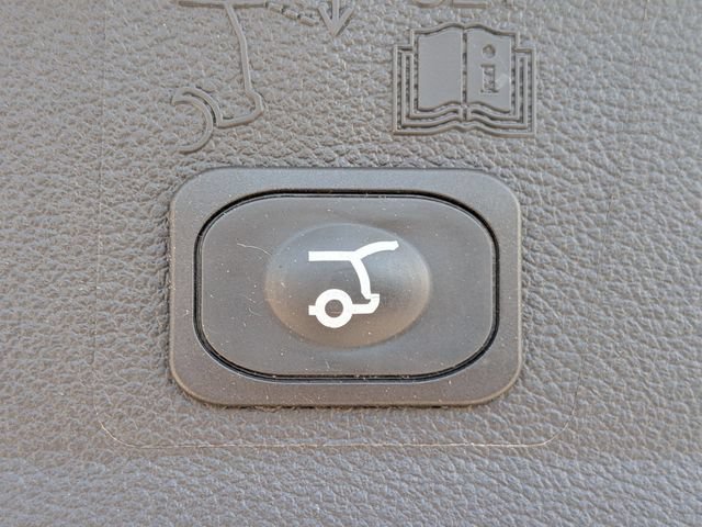 Certified 2019 Ford Escape Titanium AWD/4WD image 18