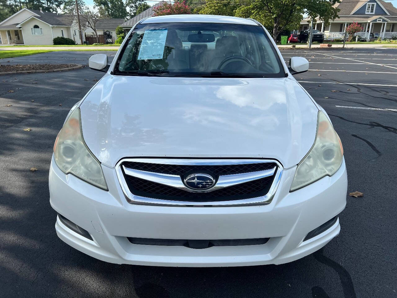 Used 2010 Subaru Legacy 2.5i Premium image 3