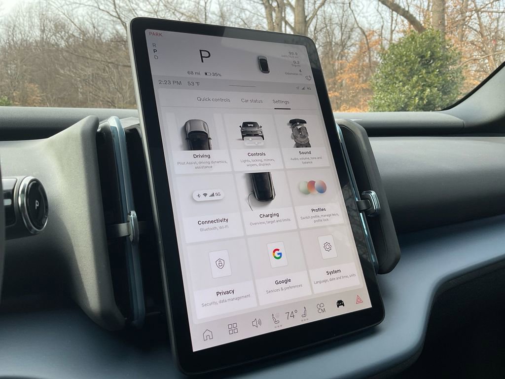 New 2026 Volvo EX30 Plus w/ Protection Package Premier image 26