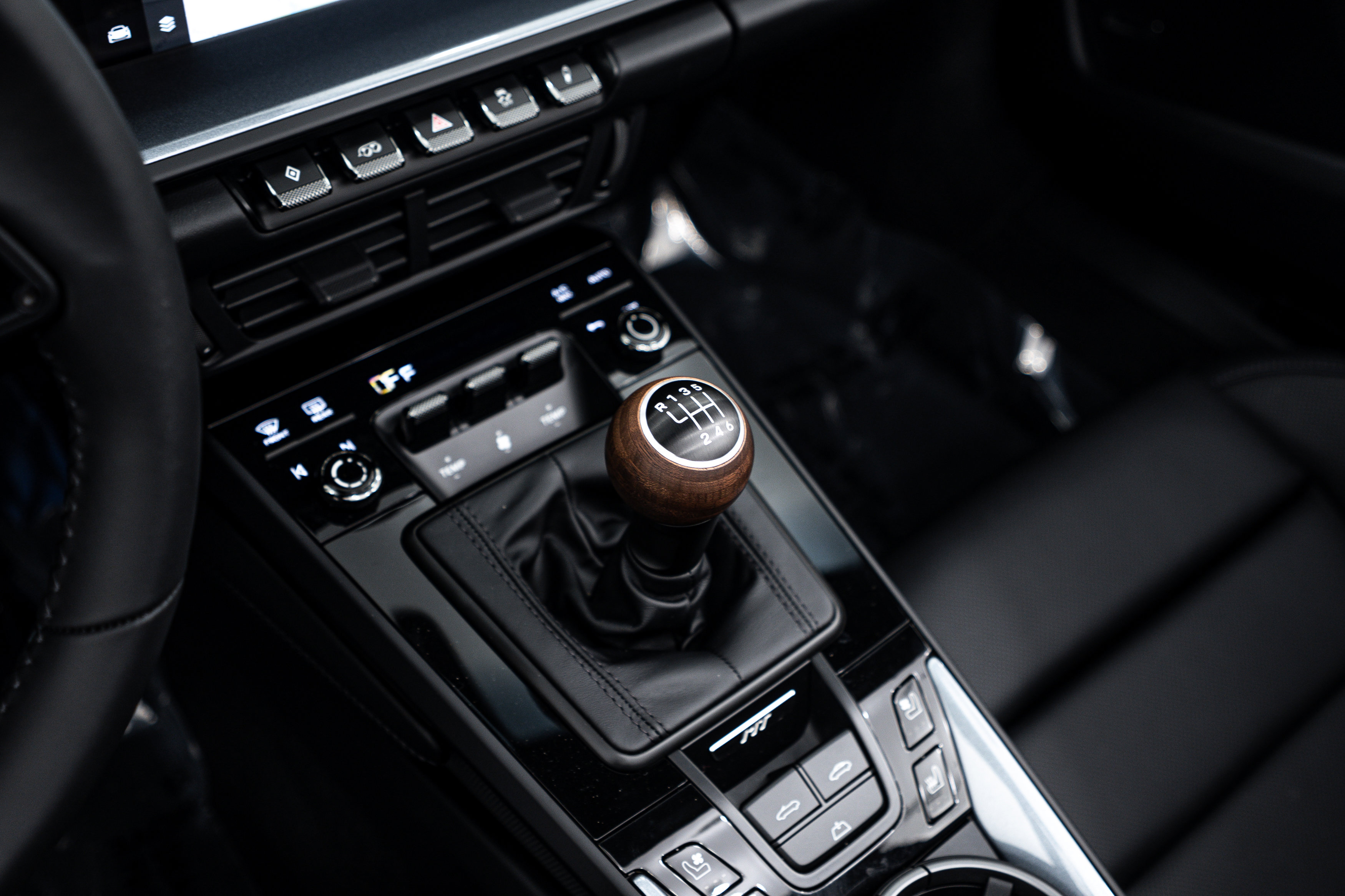 New 2026 Porsche 911 Carrera T image 14