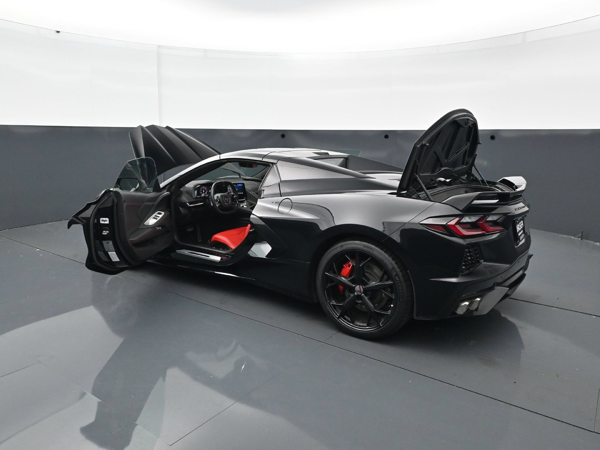 Used 2021 Chevrolet Corvette Stingray Convertible w/ Z51 Performance Package RWD image 52