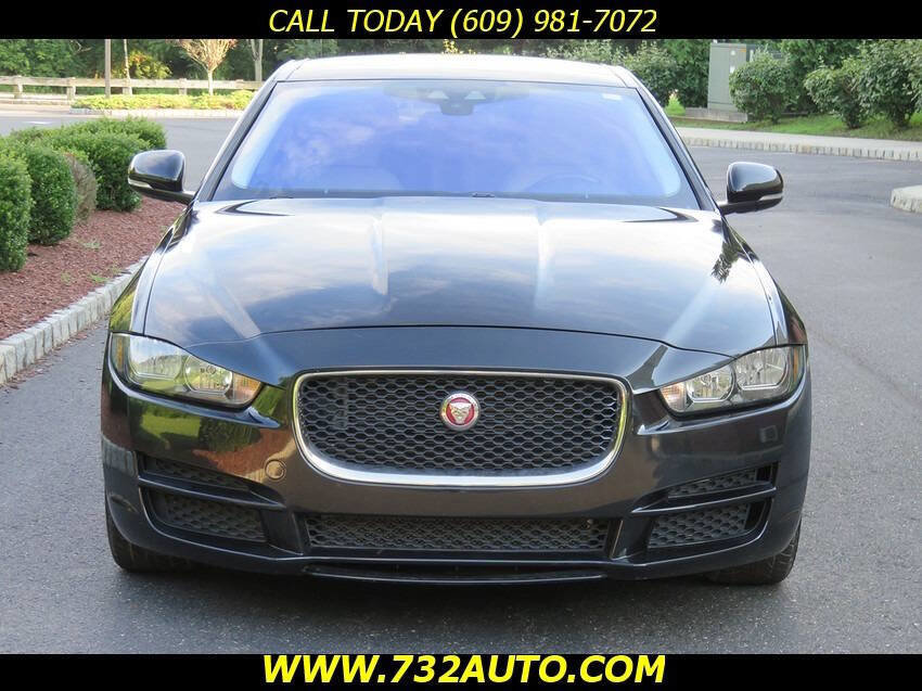 Used 2017 Jaguar XE image 35