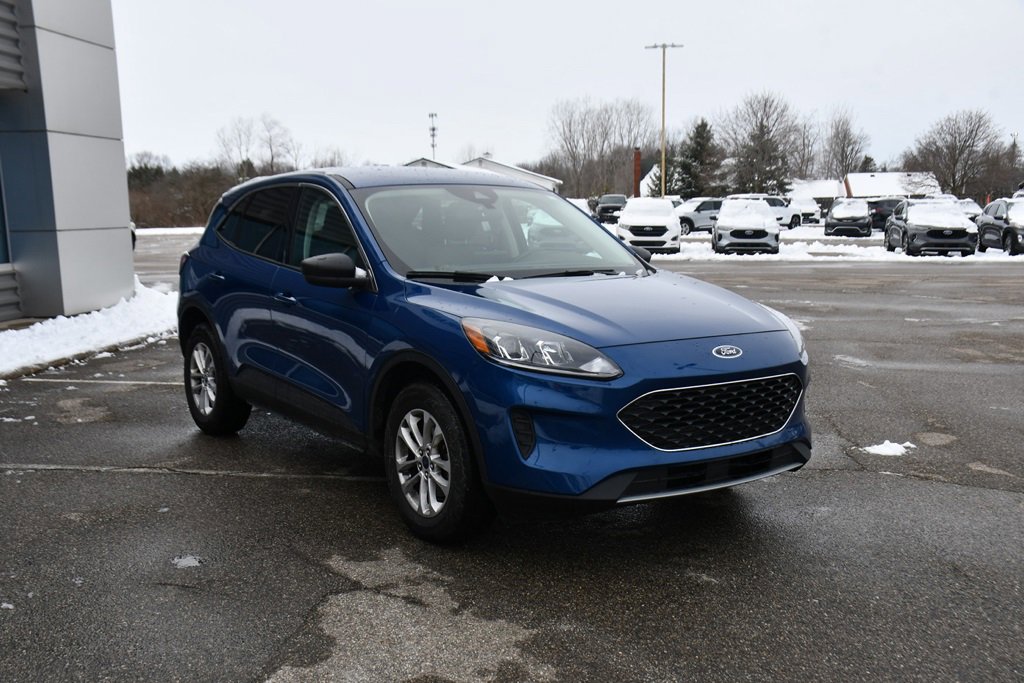 Used 2022 Ford Escape SE image 9