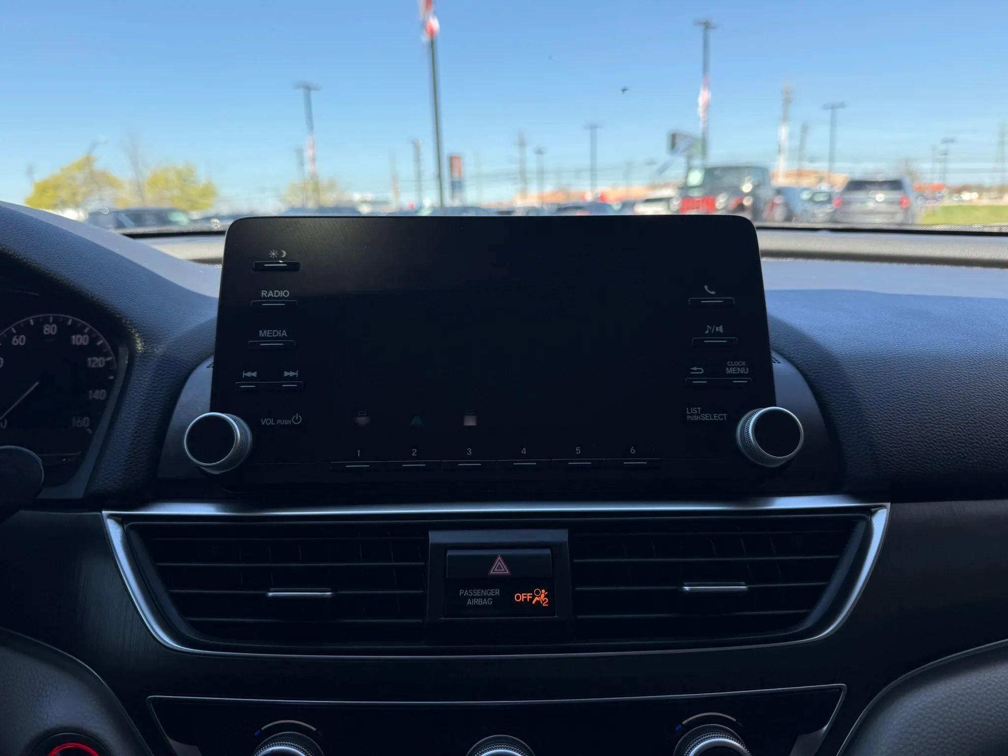 Used 2018 Honda Accord LX image 36