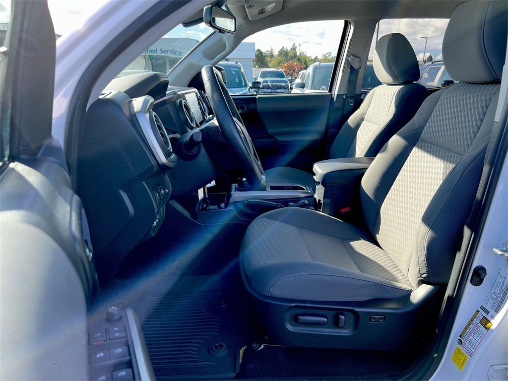 Used 2022 Toyota Tacoma 2WD Double Cab image 16
