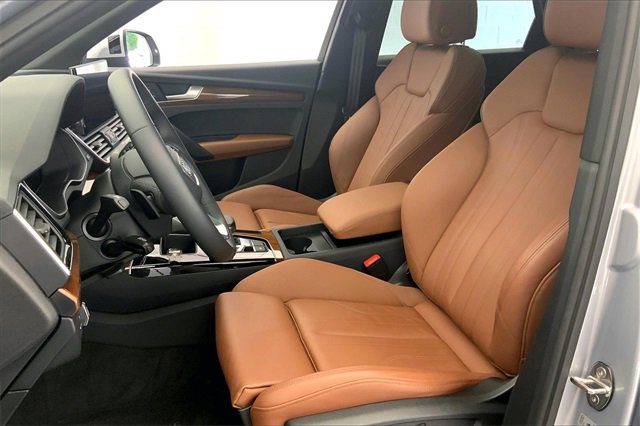 Certified 2024 Audi Q5 e Premium w/ Convenience Package image 25