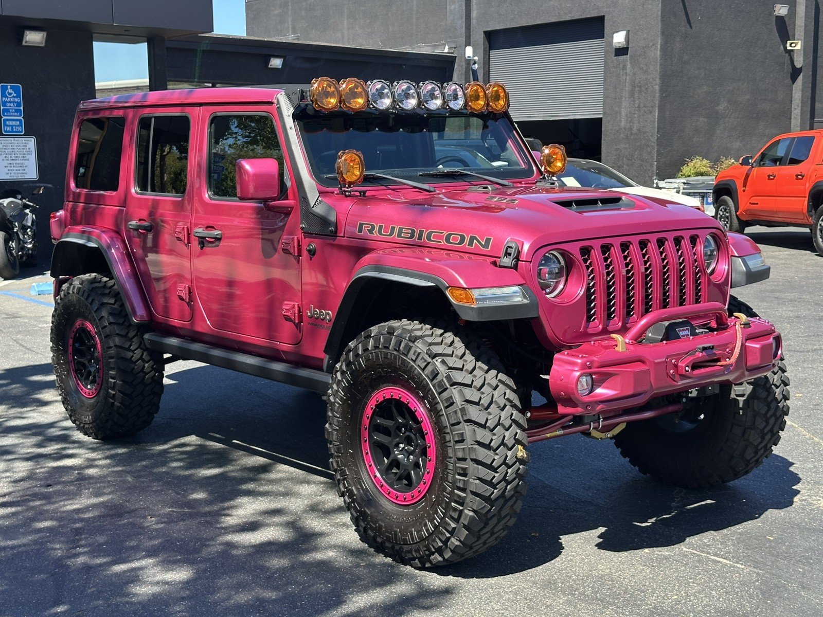 Used 2022 Jeep Wrangler Unlimited Rubicon w/ Xtreme Recon 35" Tire Package AWD/4WD image 7