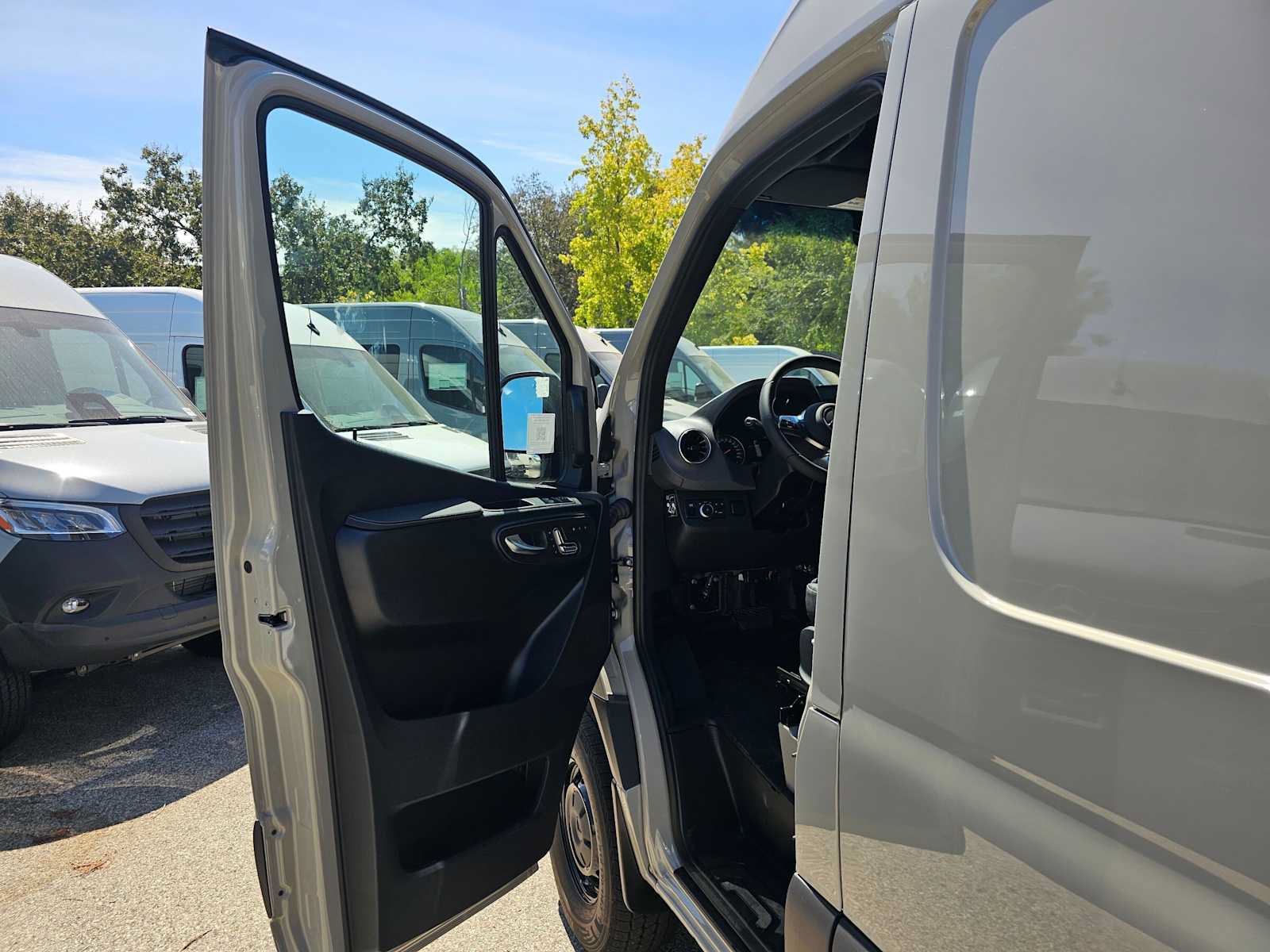 New 2026 Mercedes-Benz Sprinter 2500 image 19