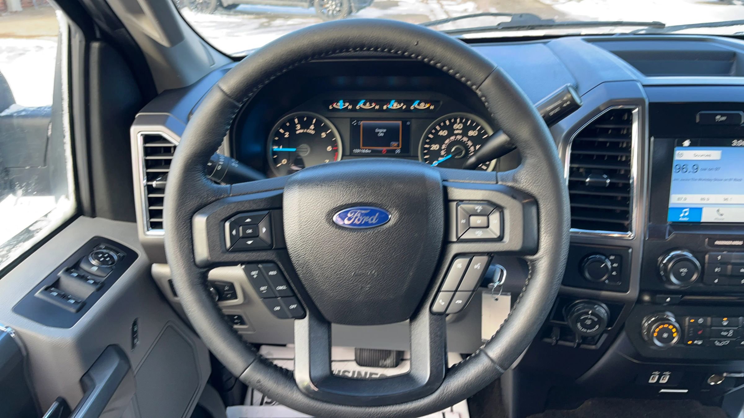 Used 2016 Ford F150 XLT w/ Equipment Group 302A Luxury image 24